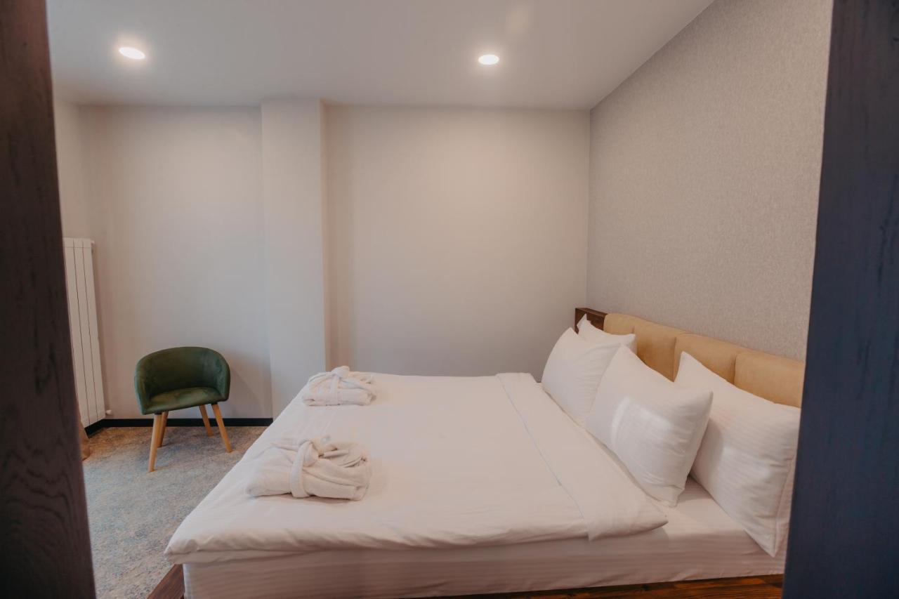 Capo Verde Hotel באטומי מראה חיצוני תמונה