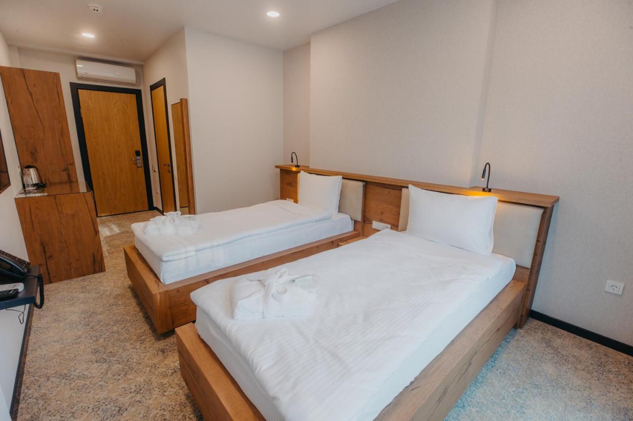 Capo Verde Hotel באטומי מראה חיצוני תמונה