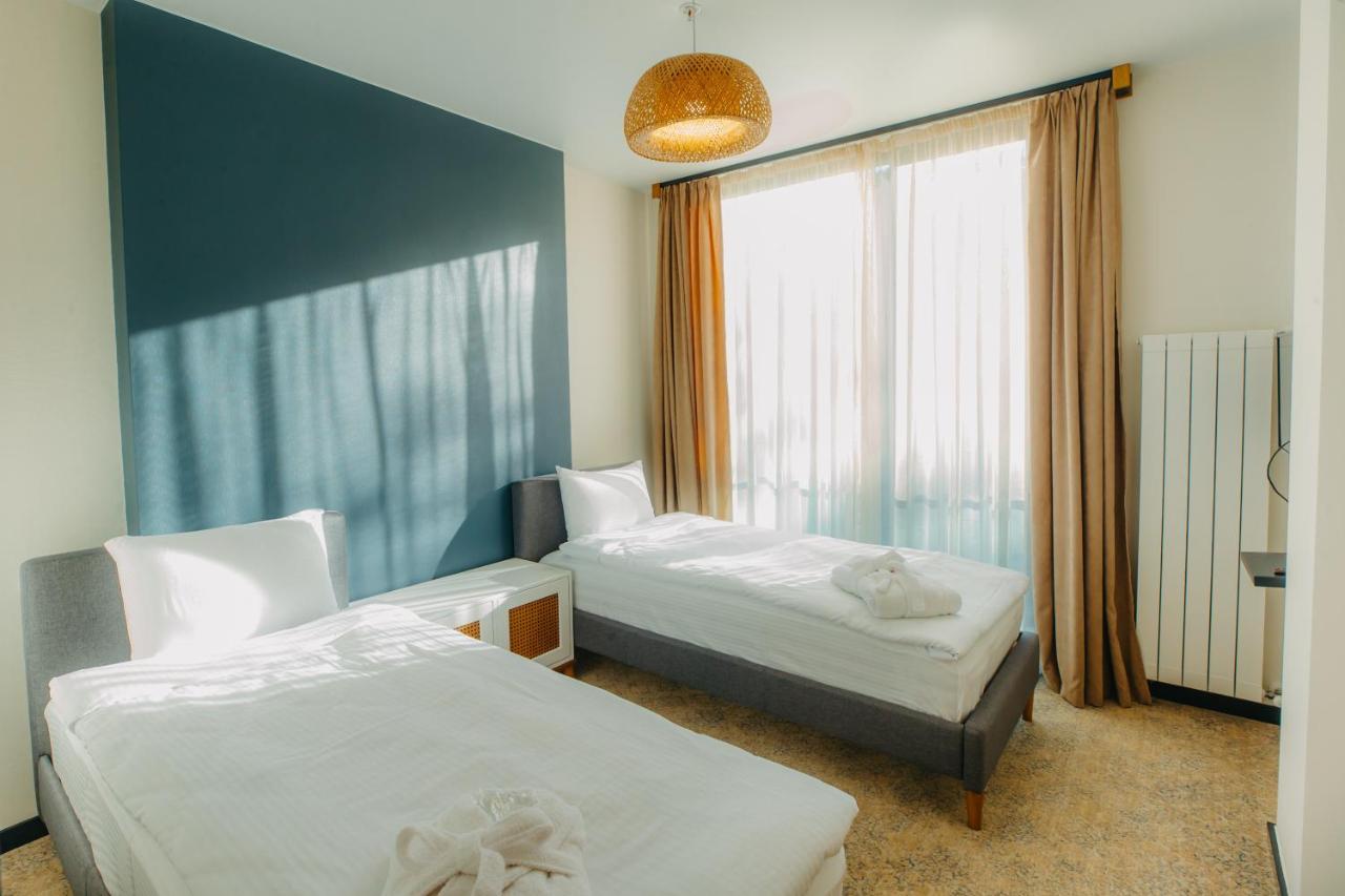Capo Verde Hotel באטומי מראה חיצוני תמונה