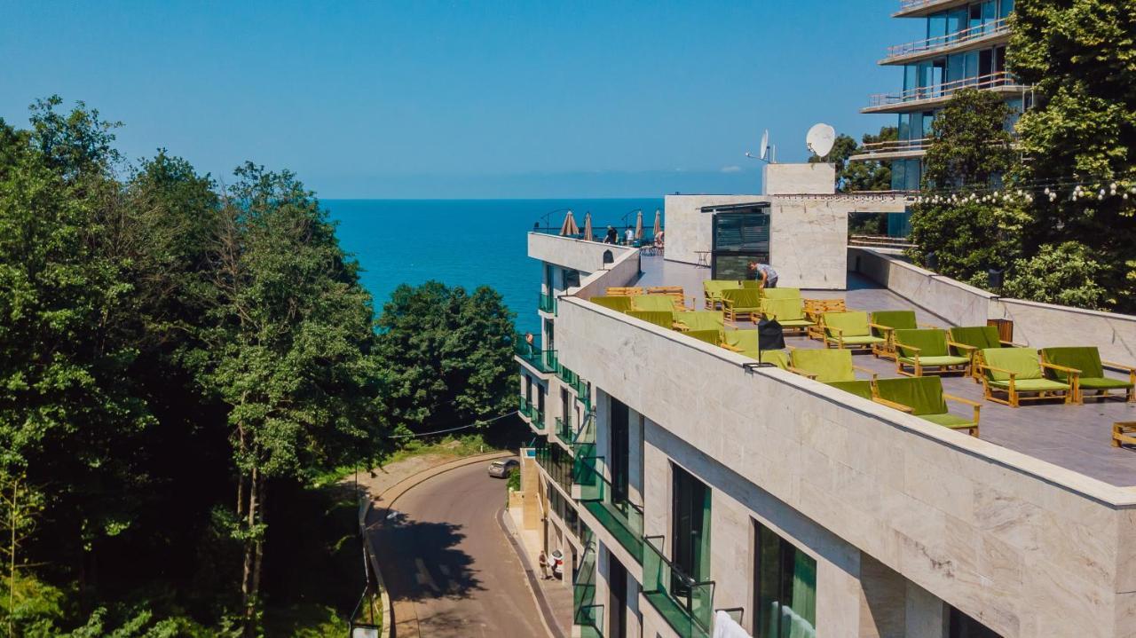 Capo Verde Hotel באטומי מראה חיצוני תמונה