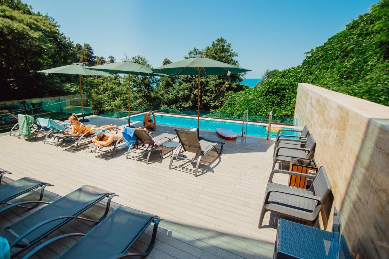 Capo Verde Hotel באטומי מראה חיצוני תמונה