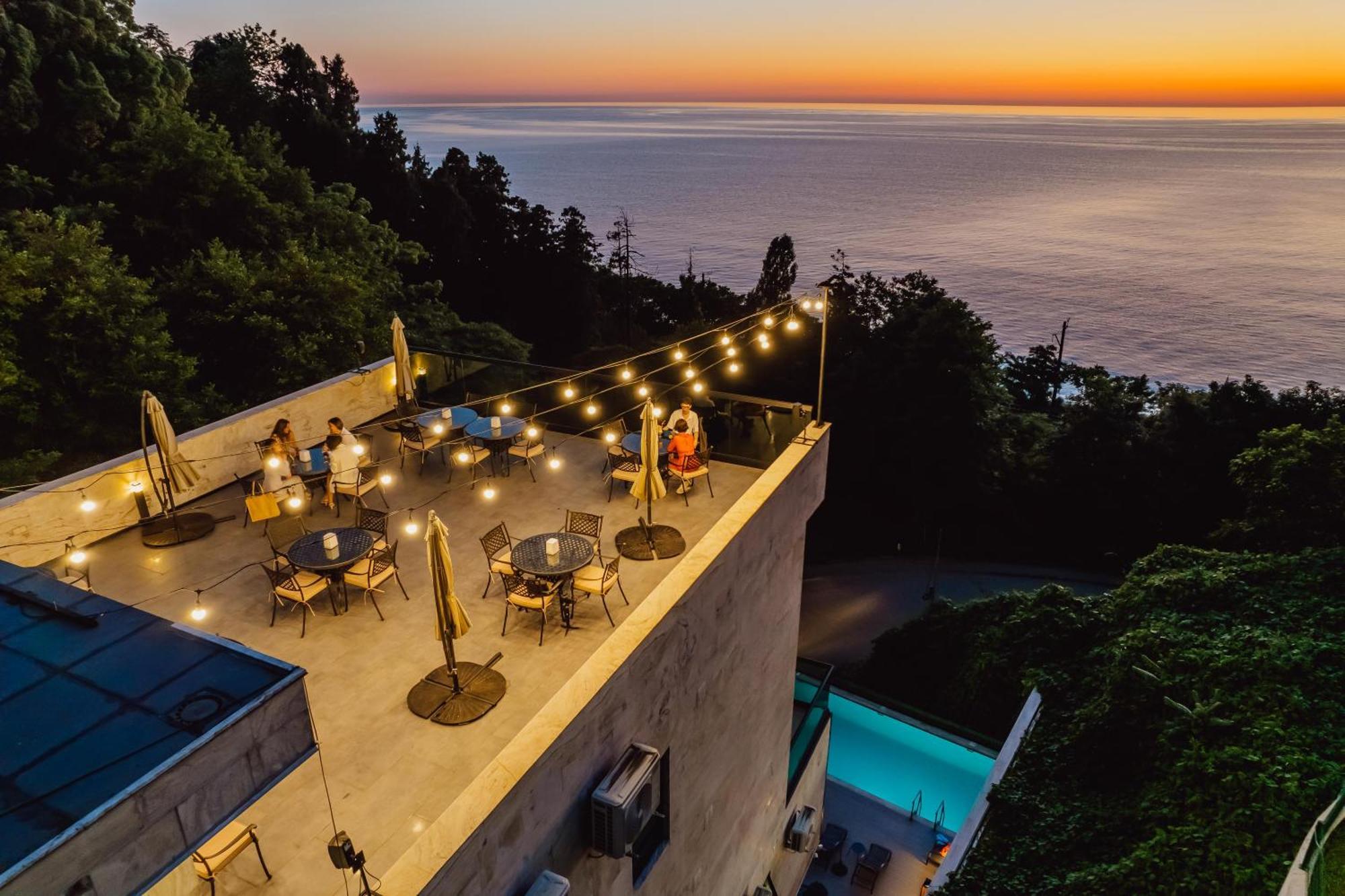 Capo Verde Hotel באטומי מראה חיצוני תמונה