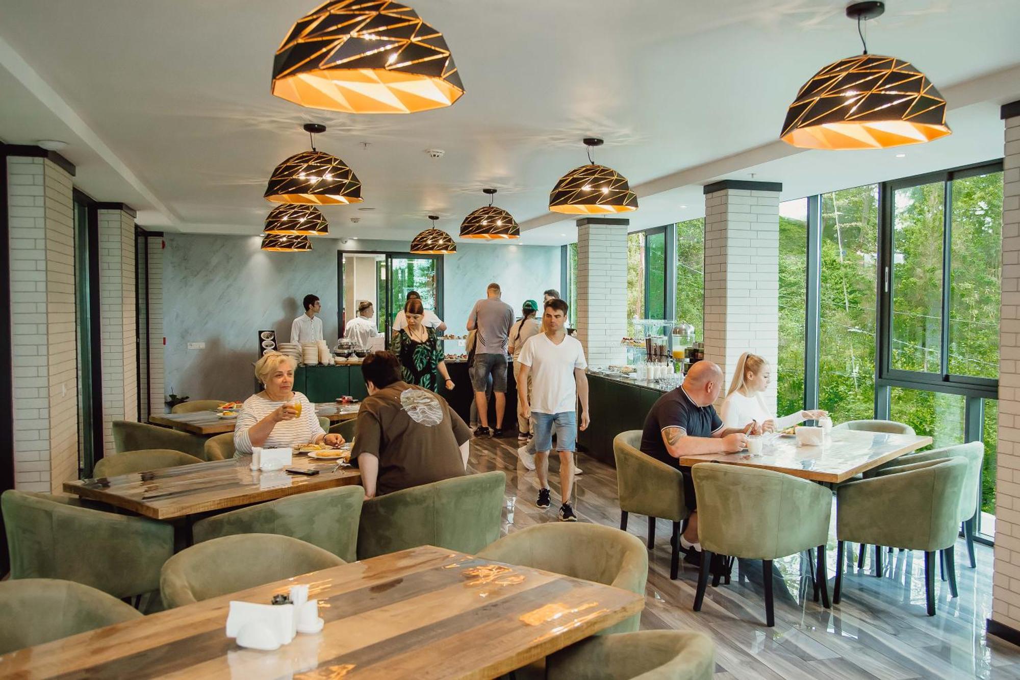 Capo Verde Hotel באטומי מראה חיצוני תמונה