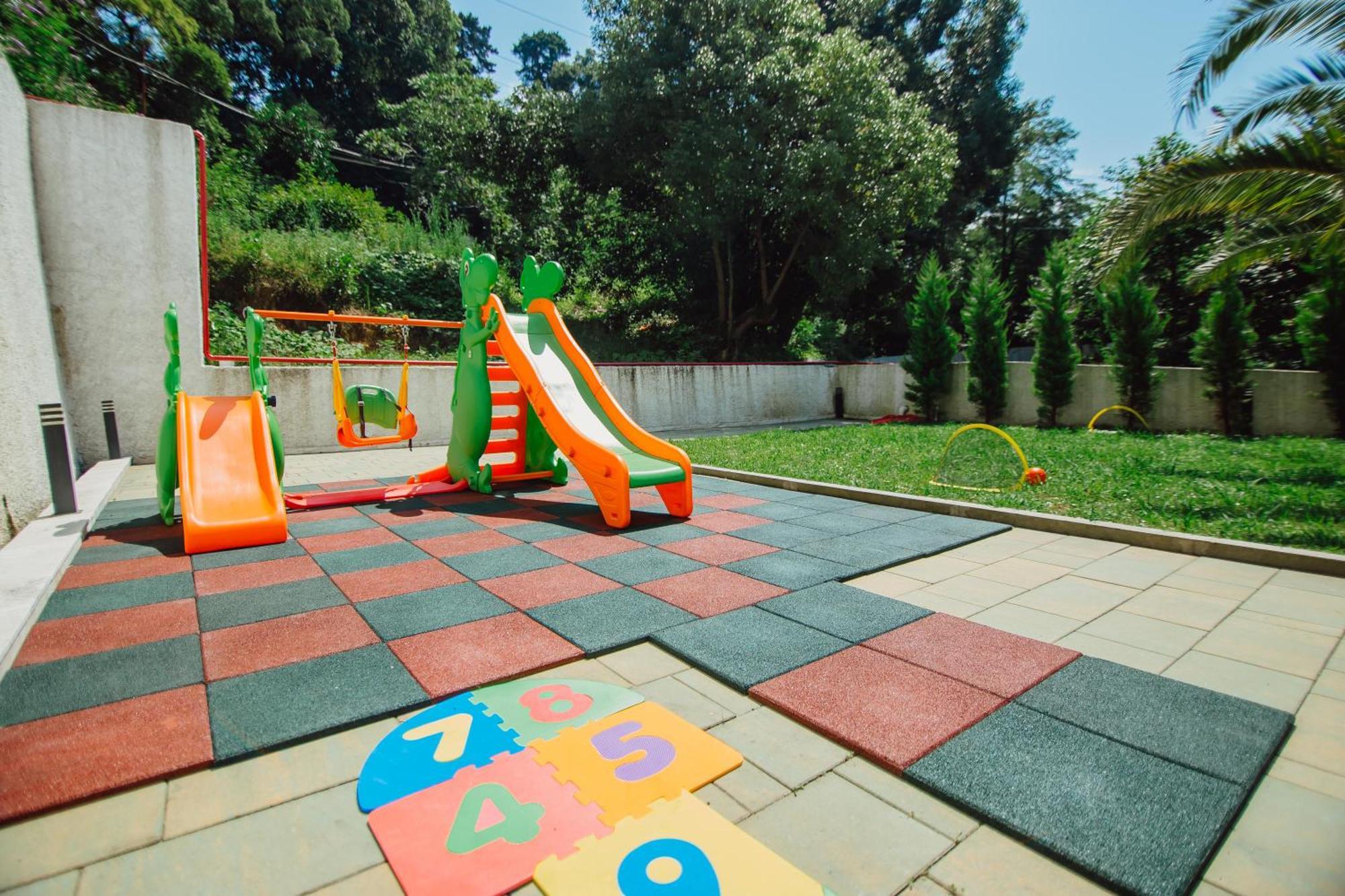 Capo Verde Hotel באטומי מראה חיצוני תמונה