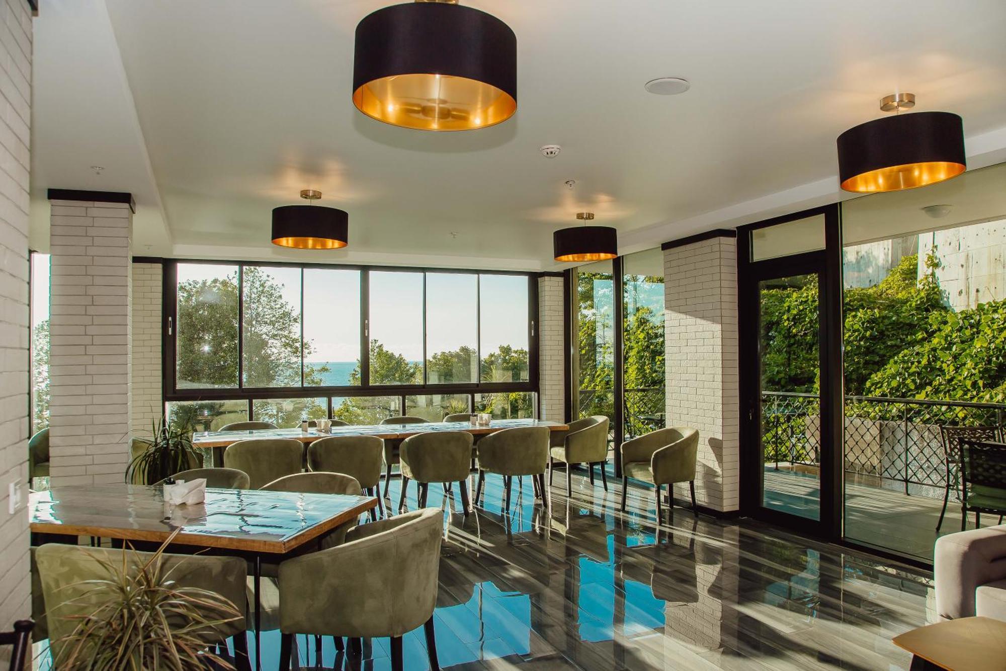 Capo Verde Hotel באטומי מראה חיצוני תמונה